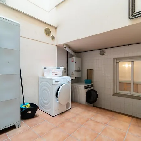 Apartamento Con Gran Patio Y Excelente Ubicación!